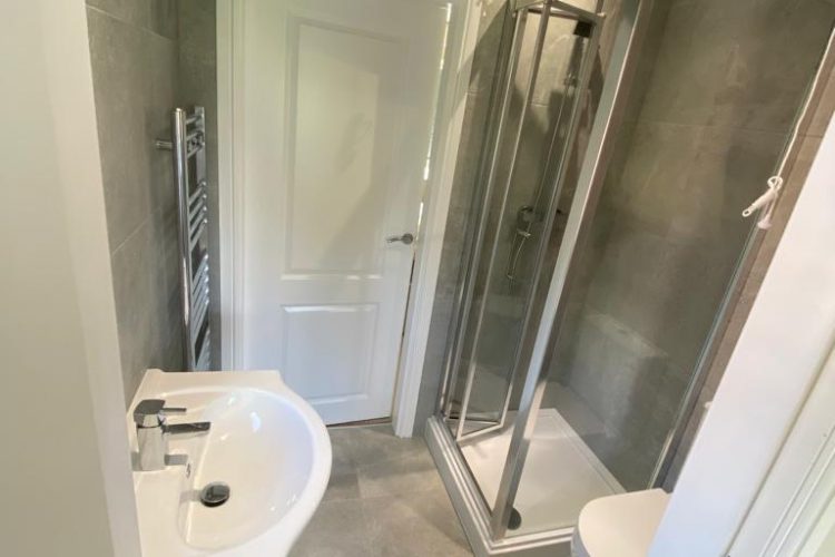 Tripple bathrooms in Tamworth Part 1 – Jack & Gill Ensuite